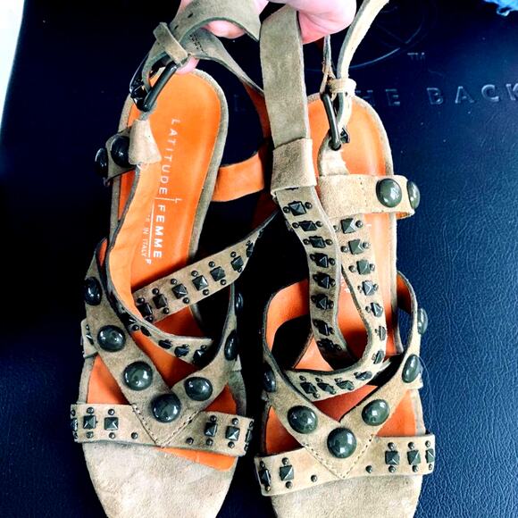 BRAND NEW $225 OLIVE GREEN ITALIAN STUDDED SUEDE HIGH HEEL STRAPPY SANDALS 38 - Picture 3 of 7